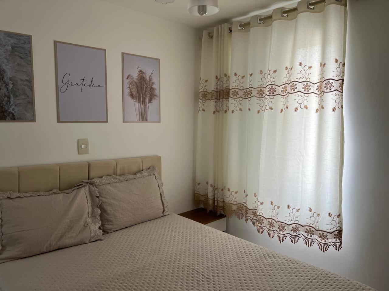 Beleza De Apartamento 300 Metros Da Praia กัวรูจา ภายนอก รูปภาพ